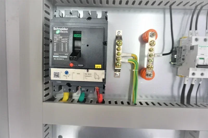 Buitenverdeelkast apparatuur e - Outdoor Power Distribution Board recensie en prijs